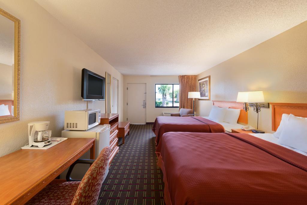 Rodeway Inn Port Richey North Zewnętrze zdjęcie