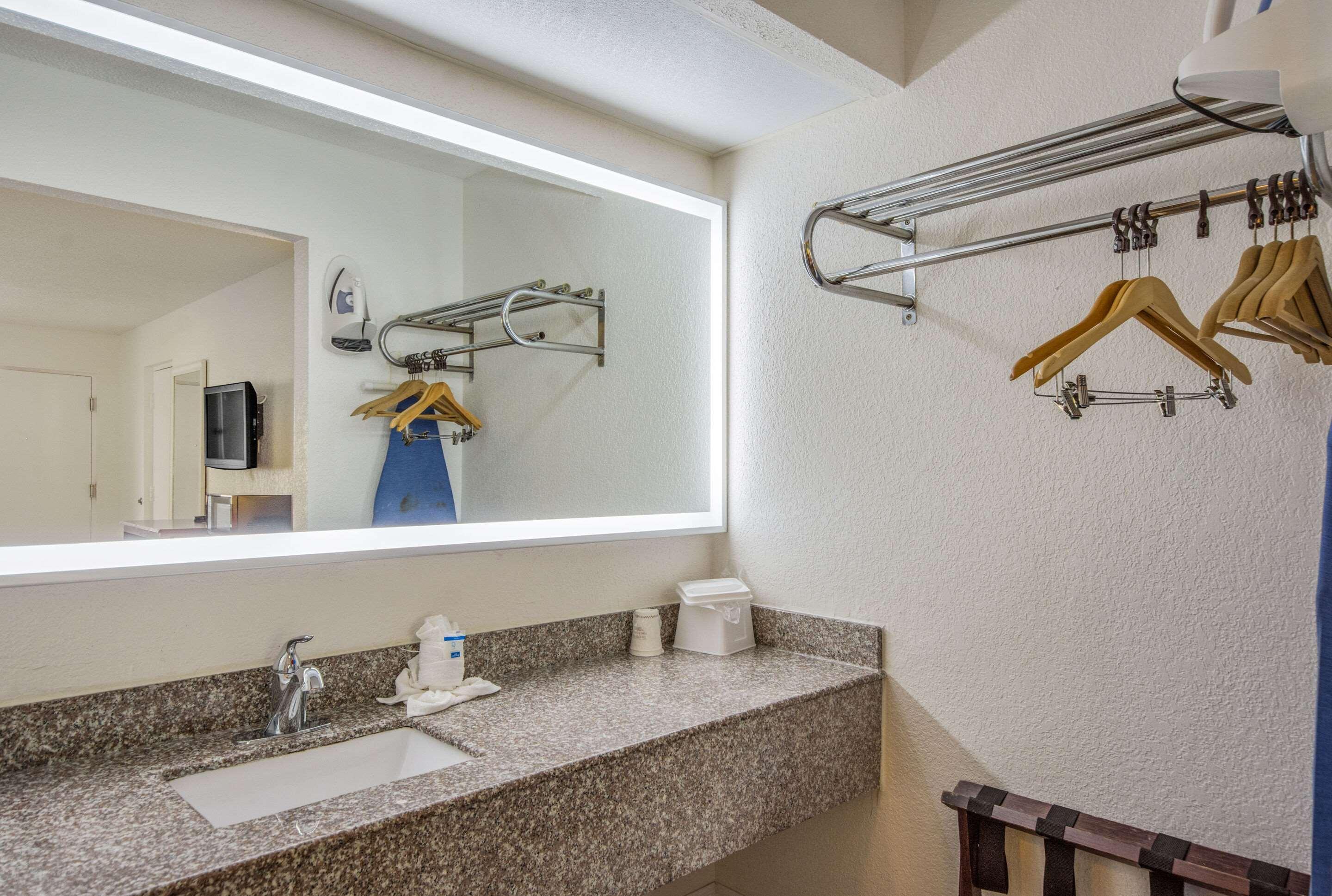Rodeway Inn Port Richey North Zewnętrze zdjęcie